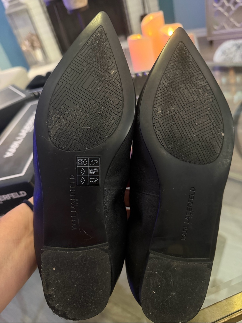 Karl Lagerfeld Black Pointed Toe Logo Trim Flats - Picture 2 of 5